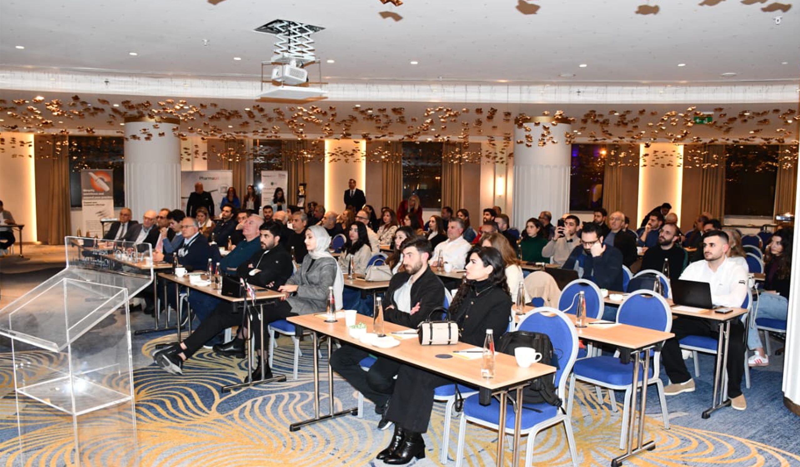 Advanced lecture: The intelligent  workflow: AI, dynamic  navigation, and  photogrammetry